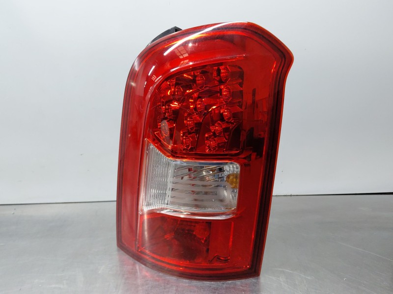 Recambio de piloto trasero derecho para ssangyong rexton w xdi referencia OEM IAM   