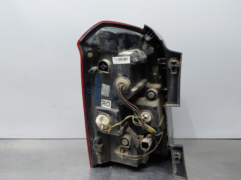 Recambio de piloto trasero derecho para ssangyong rexton w xdi referencia OEM IAM   