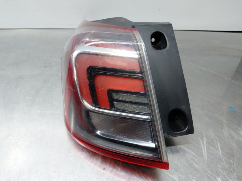 Recambio de piloto trasero izquierdo para opel crossland x selective referencia OEM IAM   