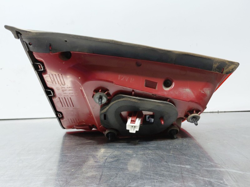 Recambio de piloto trasero derecho interior para kia niro hybrid referencia OEM IAM   