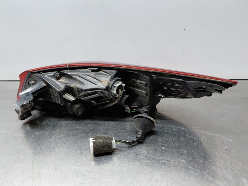 Recambio de piloto trasero izquierdo para kia xceed drive referencia OEM IAM   