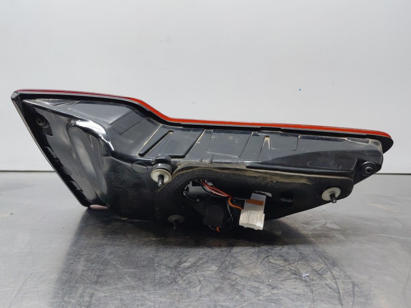 Recambio de piloto trasero derecho interior para kia ceed sportswagon hybrid referencia OEM IAM   