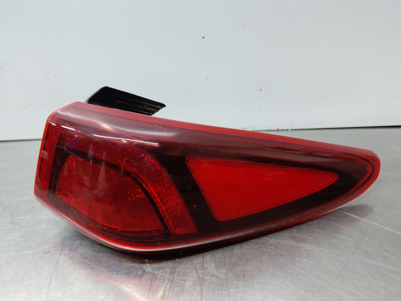 Recambio de piloto trasero derecho para hyundai kona hybrid referencia OEM IAM   