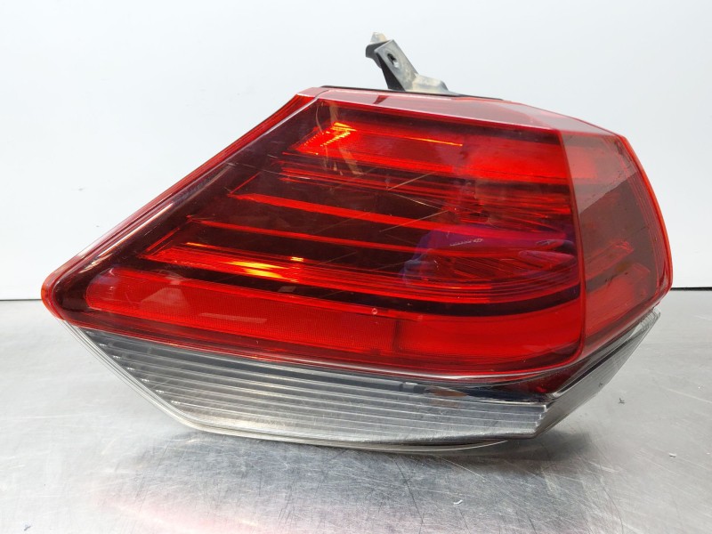 Recambio de piloto trasero izquierdo para nissan x-trail t32 tekna referencia OEM IAM   