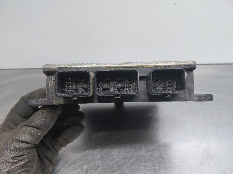 Recambio de centralita motor uce para renault kangoo combi referencia OEM IAM   