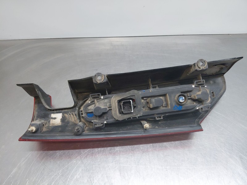 Recambio de piloto trasero derecho para renault kangoo combi referencia OEM IAM   