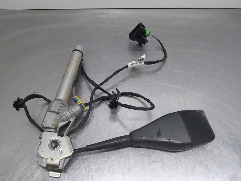 Recambio de pretensor airbag derecho para renault kangoo combi referencia OEM IAM   