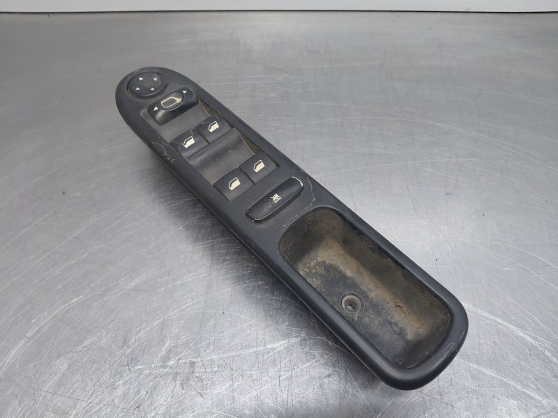 Recambio de mando elevalunas delantero izquierdo para peugeot 307 cc (s2) sport referencia OEM IAM   