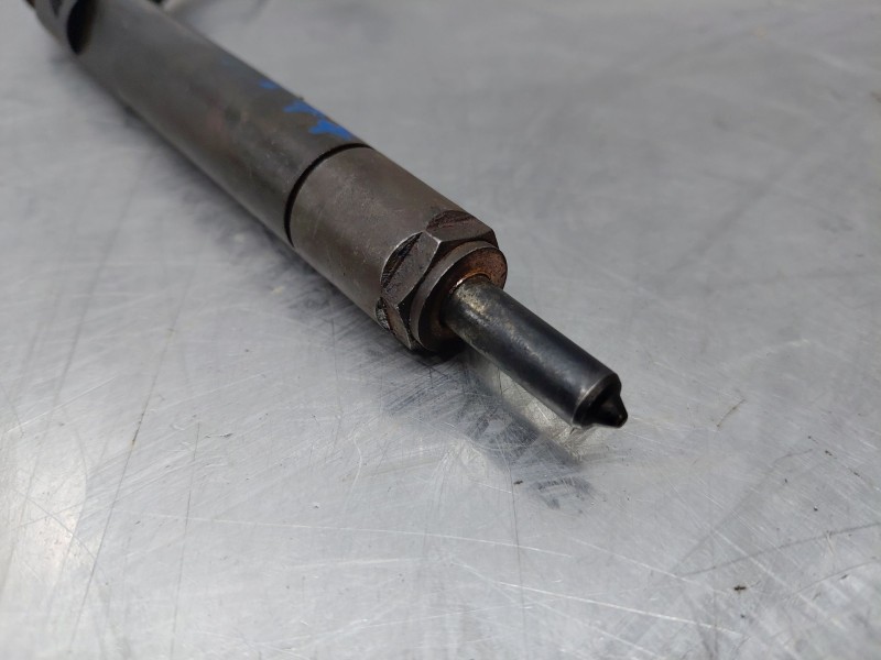 Recambio de inyector para ford tourneo connect (tc7) kombi referencia OEM IAM   