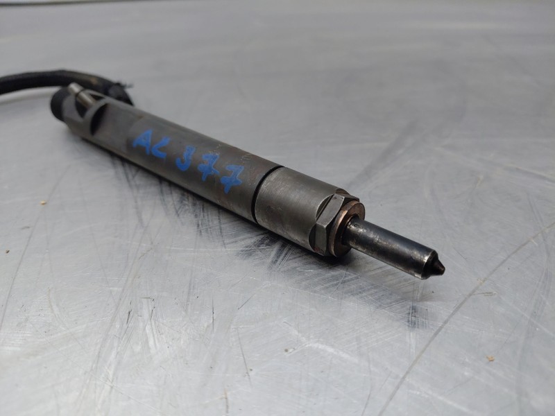 Recambio de inyector para ford tourneo connect (tc7) kombi referencia OEM IAM   