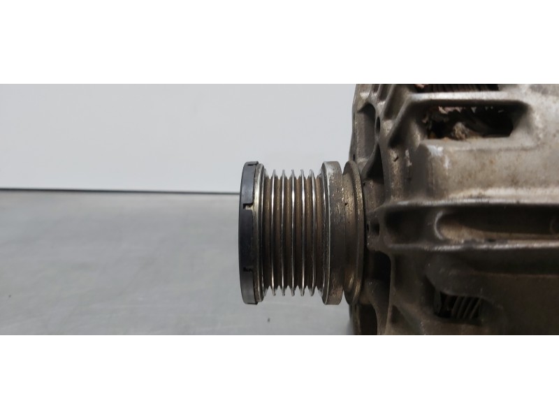 Recambio de alternador para volkswagen caddy furgón/kombi furgón bluemotion referencia OEM IAM 03L903023LX  