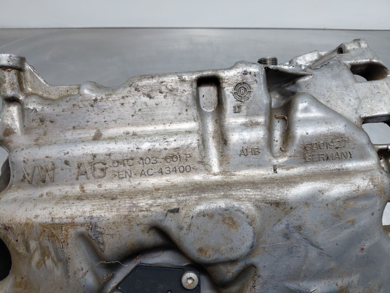 Recambio de carter para seat ibiza (kj1) style referencia OEM IAM 04C103601P 4C103601P 