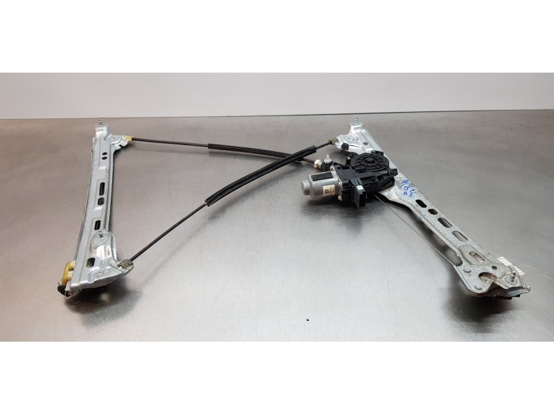 Recambio de elevalunas delantero izquierdo para renault megane iv berlina 5p experience referencia OEM IAM 807215959R 6 PINES 
