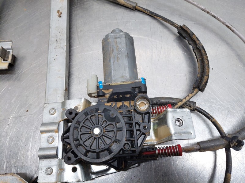 Recambio de elevalunas delantero izquierdo para peugeot partner (s2) combi referencia OEM IAM 9221G3  