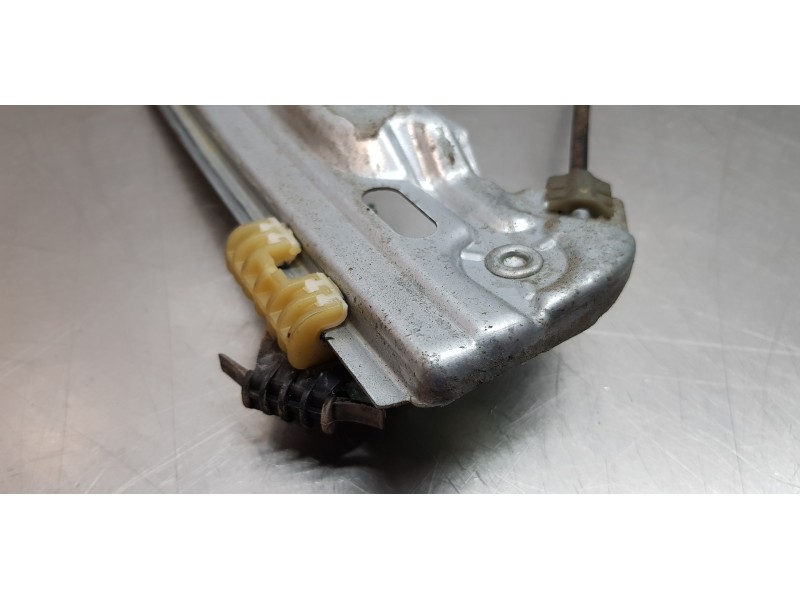 Recambio de elevalunas delantero izquierdo para renault megane iv berlina 5p experience referencia OEM IAM 807215959R 6 PINES 