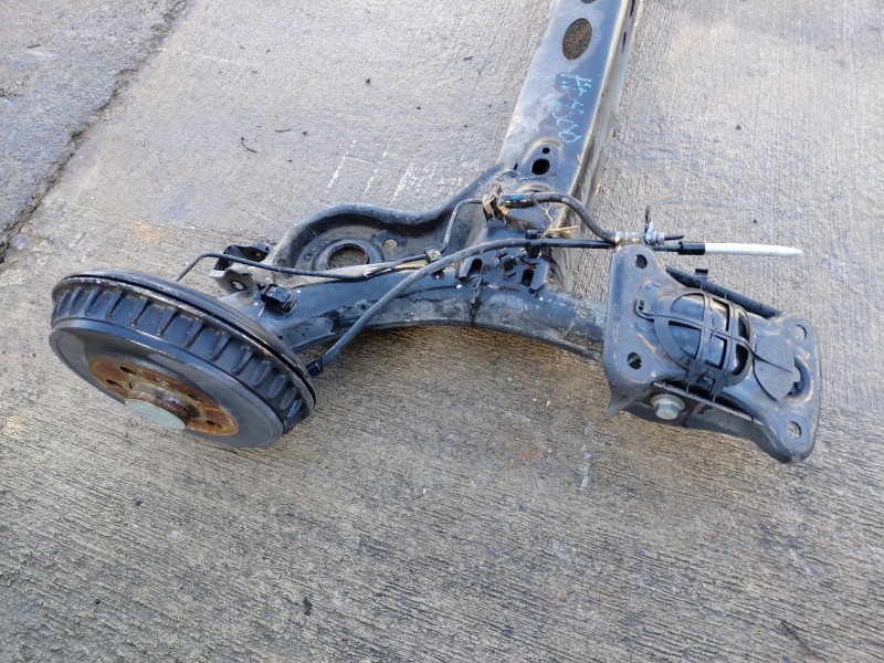 Recambio de puente trasero para seat ibiza (kj1) style referencia OEM IAM 2Q0501053CH  