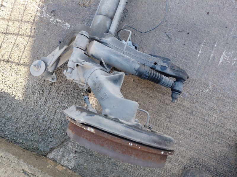 Recambio de puente trasero para citroën berlingo standard referencia OEM IAM 9830149780  