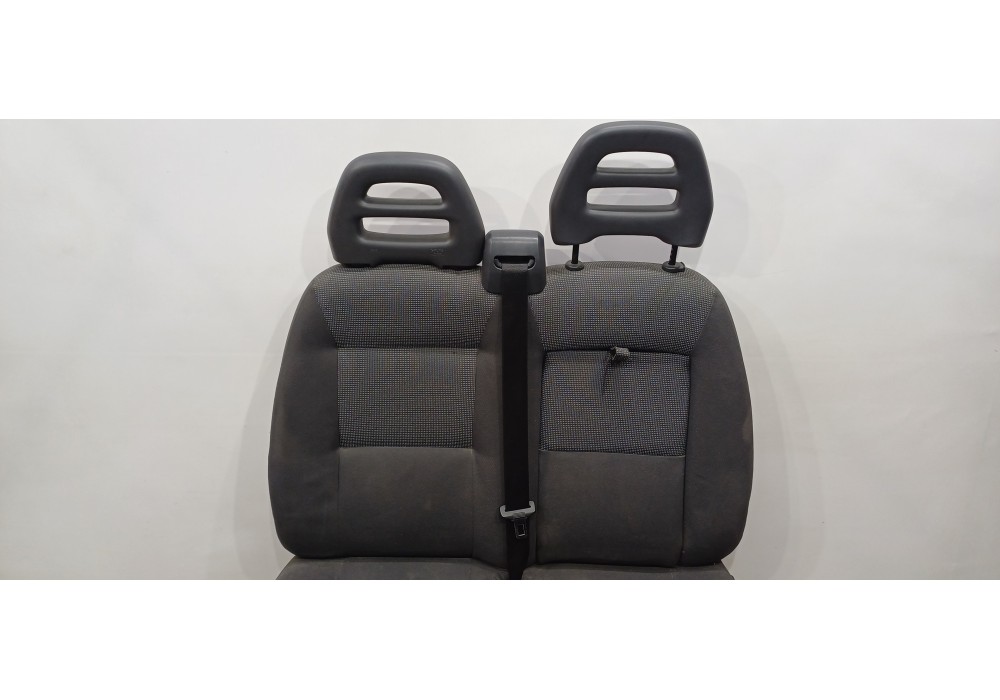 Recambio de asiento delantero derecho para peugeot boxer caja cerrada (rs 3000) (330/333) 2007 ) hdi (330) referencia OEM IAM 88