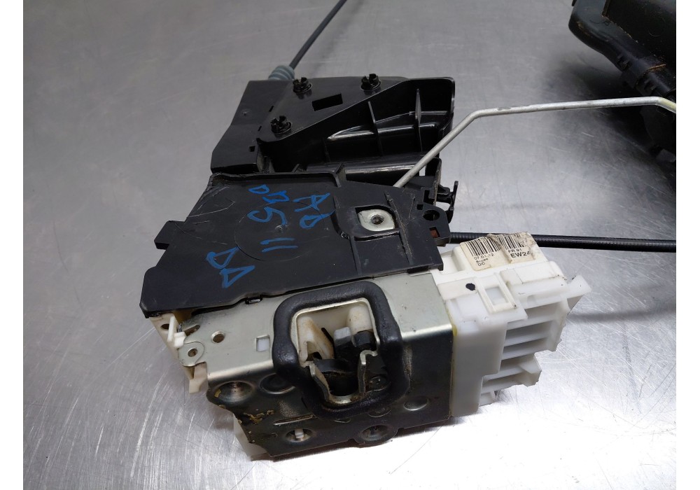 Recambio de cerradura puerta delantera derecha para mercedes-benz clase gl (x166) 450 grand edition referencia OEM IAM A16472020