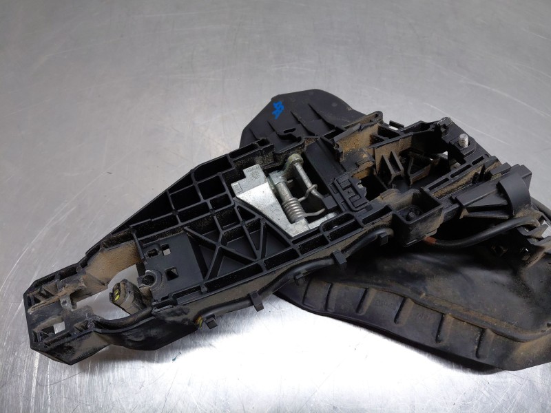 Recambio de cerradura puerta delantera derecha para mercedes-benz clase gl (x166) 450 grand edition referencia OEM IAM A16472020