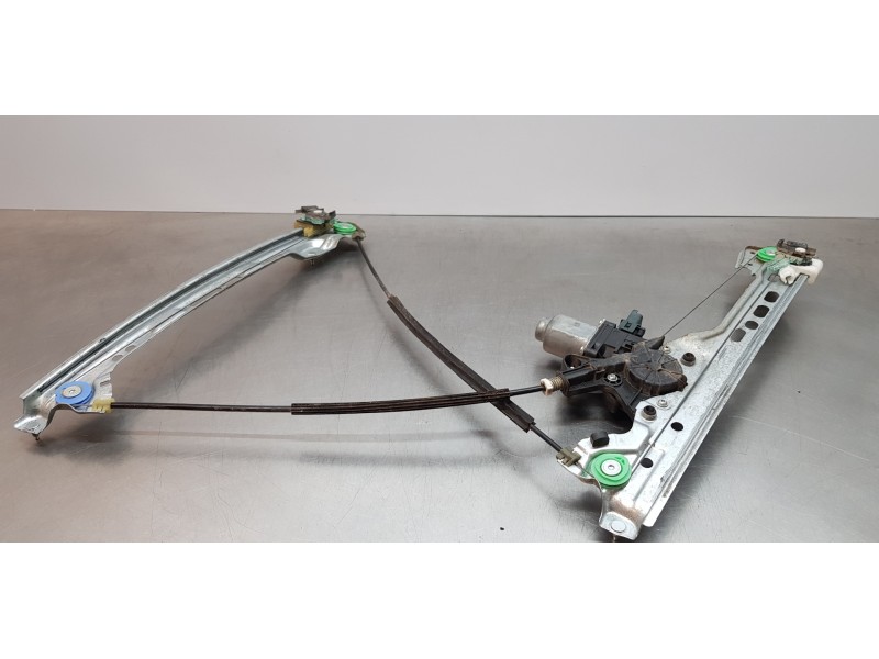 Recambio de elevalunas delantero izquierdo para renault megane iv berlina 5p experience referencia OEM IAM 807215959R 6 PINES 