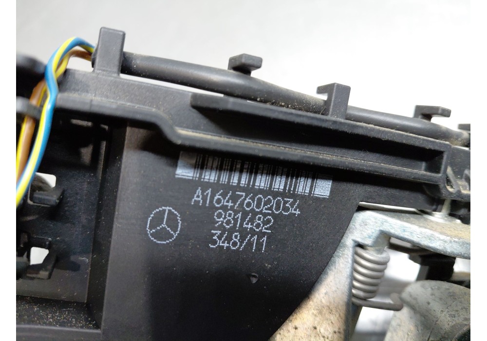Recambio de cerradura puerta delantera derecha para mercedes-benz clase gl (x166) 450 grand edition referencia OEM IAM A16472020