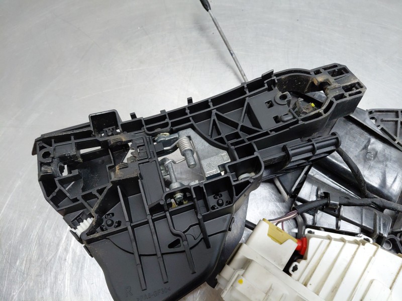 Recambio de cerradura puerta trasera derecha para mercedes-benz clase gl (x166) 450 grand edition referencia OEM IAM A1647303035