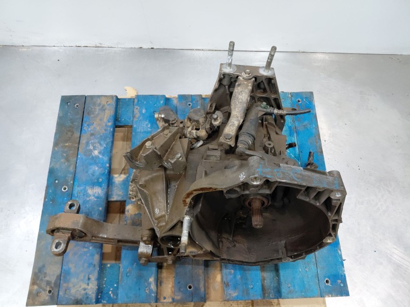 Recambio de caja cambios para peugeot bipper tepee active referencia OEM IAM 1611308180 20CP16 