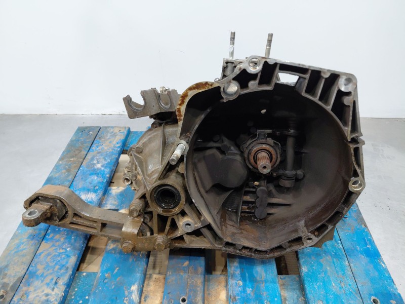 Recambio de caja cambios para peugeot bipper tepee active referencia OEM IAM 1611308180 20CP16 