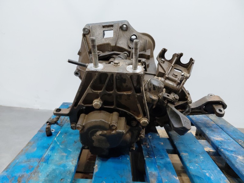 Recambio de caja cambios para peugeot bipper tepee active referencia OEM IAM 1611308180 20CP16 