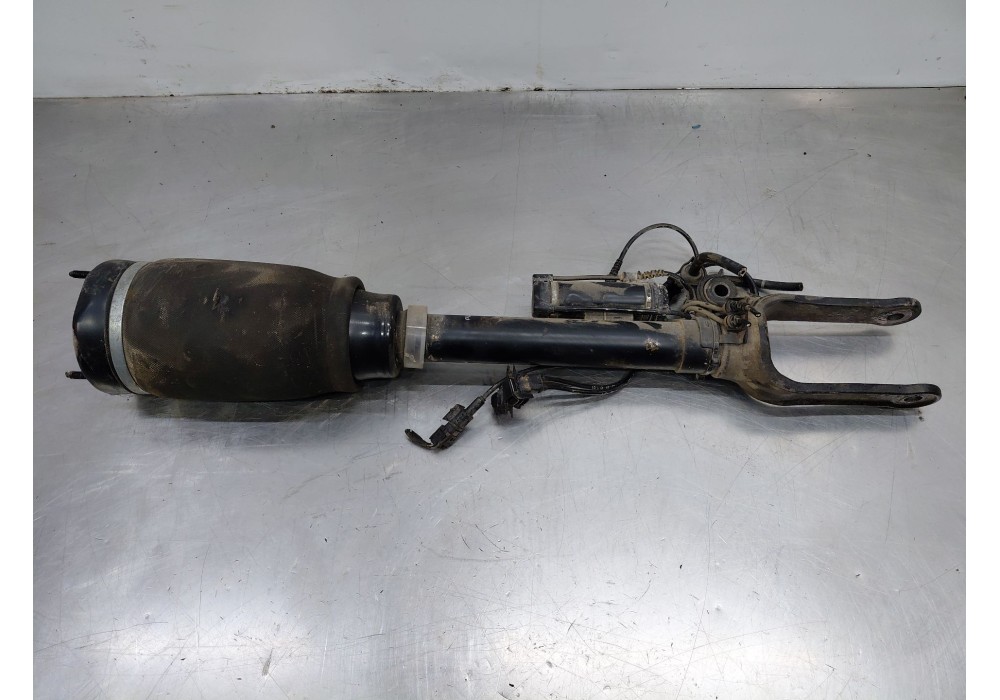 Recambio de amortiguador delantero derecho para mercedes-benz clase gl (x166) 450 grand edition referencia OEM IAM A1643205813 A