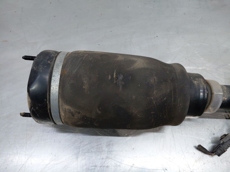 Recambio de amortiguador delantero derecho para mercedes-benz clase gl (x166) 450 grand edition referencia OEM IAM A1643205813 A