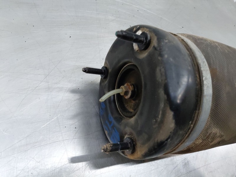 Recambio de amortiguador delantero derecho para mercedes-benz clase gl (x166) 450 grand edition referencia OEM IAM A1643205813 A