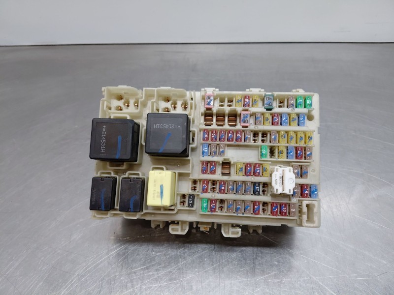 Recambio de caja reles / fusibles para nissan qashqai (j12) acenta referencia OEM IAM 243506RA0B  