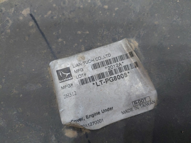 Recambio de cubrecarter para peugeot 307 cc (s2) sport referencia OEM IAM 7013L3  