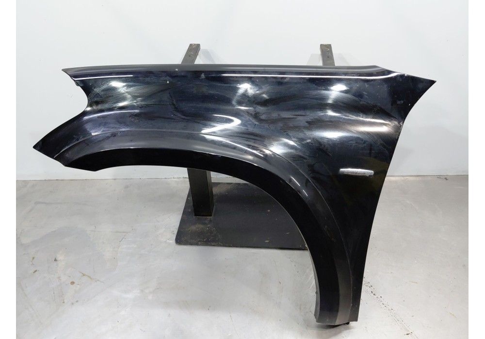 Recambio de aleta delantera izquierda para mercedes-benz clase gl (x166) 450 grand edition referencia OEM IAM A164880010664 A164