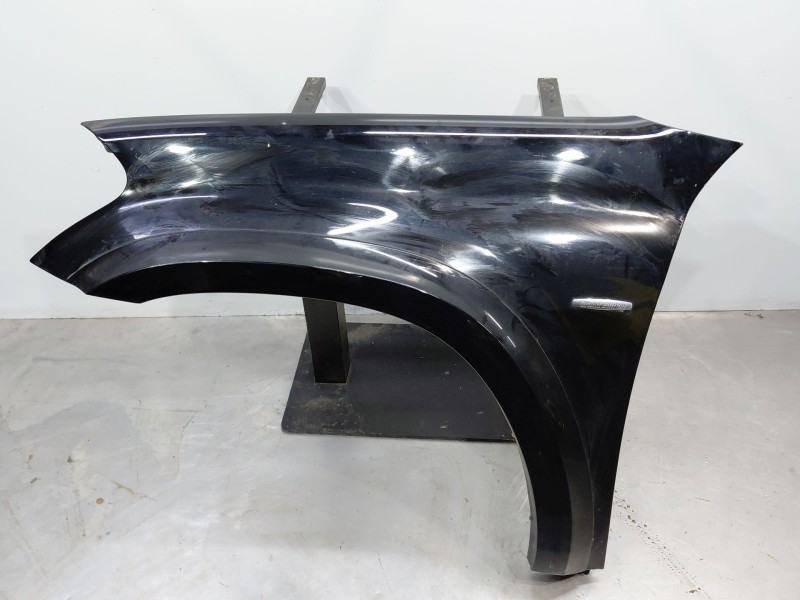 Recambio de aleta delantera izquierda para mercedes-benz clase gl (x166) 450 grand edition referencia OEM IAM A164880010664 A164