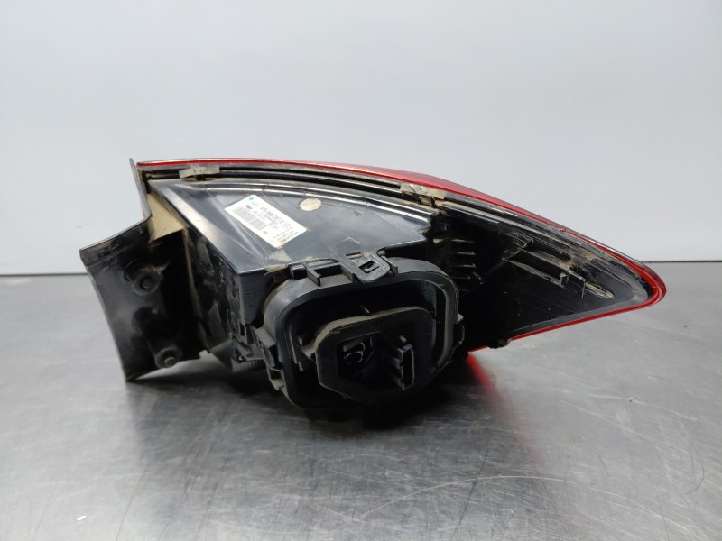 Recambio de piloto trasero izquierdo para seat ateca style go referencia OEM IAM 575945207D  