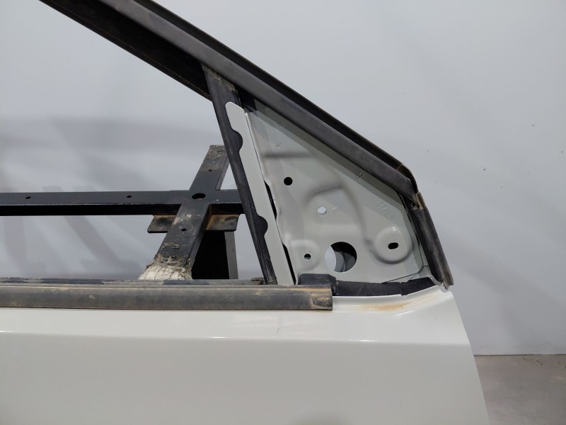 Recambio de puerta delantera derecha para volkswagen t-cross advance referencia OEM IAM 2GM831052N  