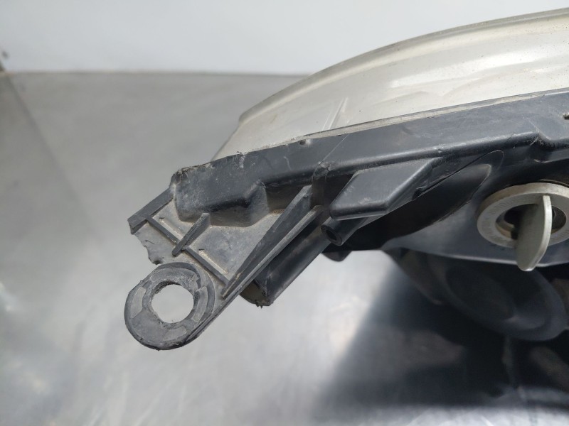 Recambio de faro izquierdo para citroën c4 picasso sx referencia OEM IAM 6208A8  