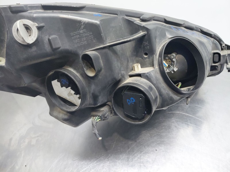 Recambio de faro izquierdo para citroën c4 picasso sx referencia OEM IAM 6208A8  