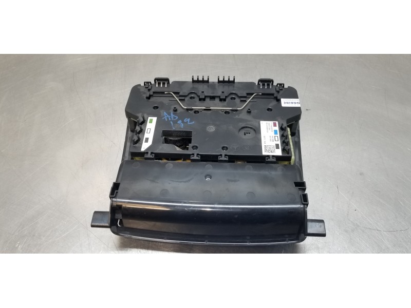 Recambio de luz interior para mercedes clase m (w166) ml 350 bluetec (166.004) referencia OEM IAM A1669063001  
