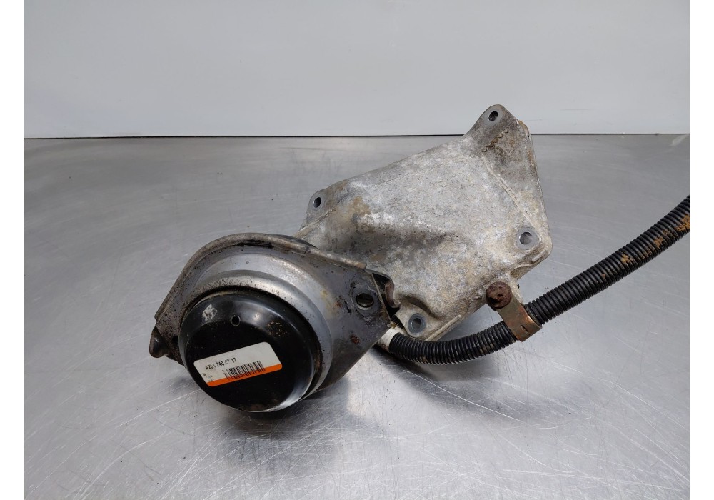 Recambio de soporte motor derecho para mercedes-benz clase gl (x166) 450 grand edition referencia OEM IAM A2512404717  
