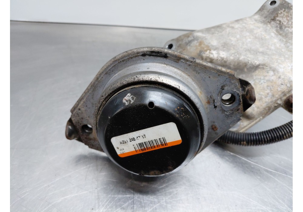Recambio de soporte motor derecho para mercedes-benz clase gl (x166) 450 grand edition referencia OEM IAM A2512404717  