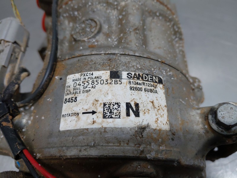 Recambio de compresor aire acondicionado para nissan qashqai (j12) acenta referencia OEM IAM 926006UB0A 045585032B5 