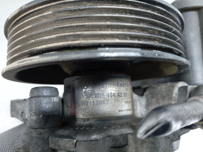Recambio de bomba direccion para mercedes-benz clase gl (x166) 450 grand edition referencia OEM IAM A0054664301 A0054664201 