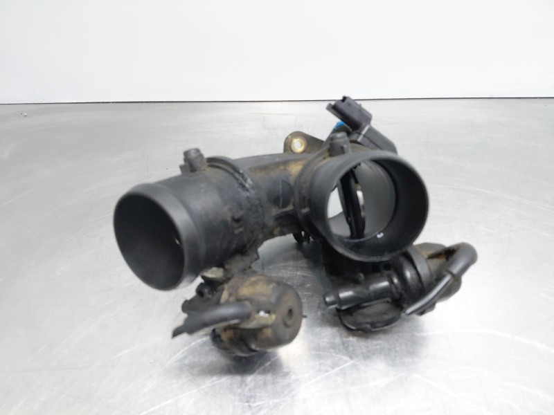 Recambio de caja mariposa para peugeot 407 sw sport referencia OEM IAM 345F0  