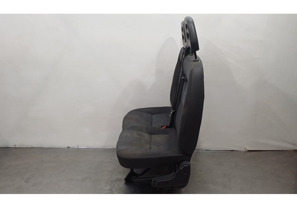 Recambio de asiento delantero derecho para peugeot boxer caja cerrada (rs 3000) (330/333) 2007 ) hdi (330) referencia OEM IAM 88