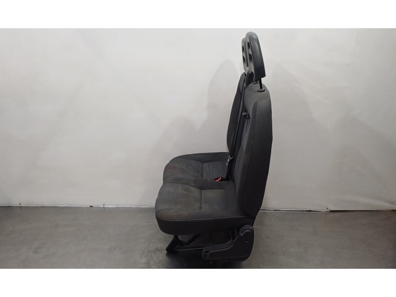 Recambio de asiento delantero derecho para peugeot boxer caja cerrada (rs 3000) (330/333) 2007 ) hdi (330) referencia OEM IAM 88