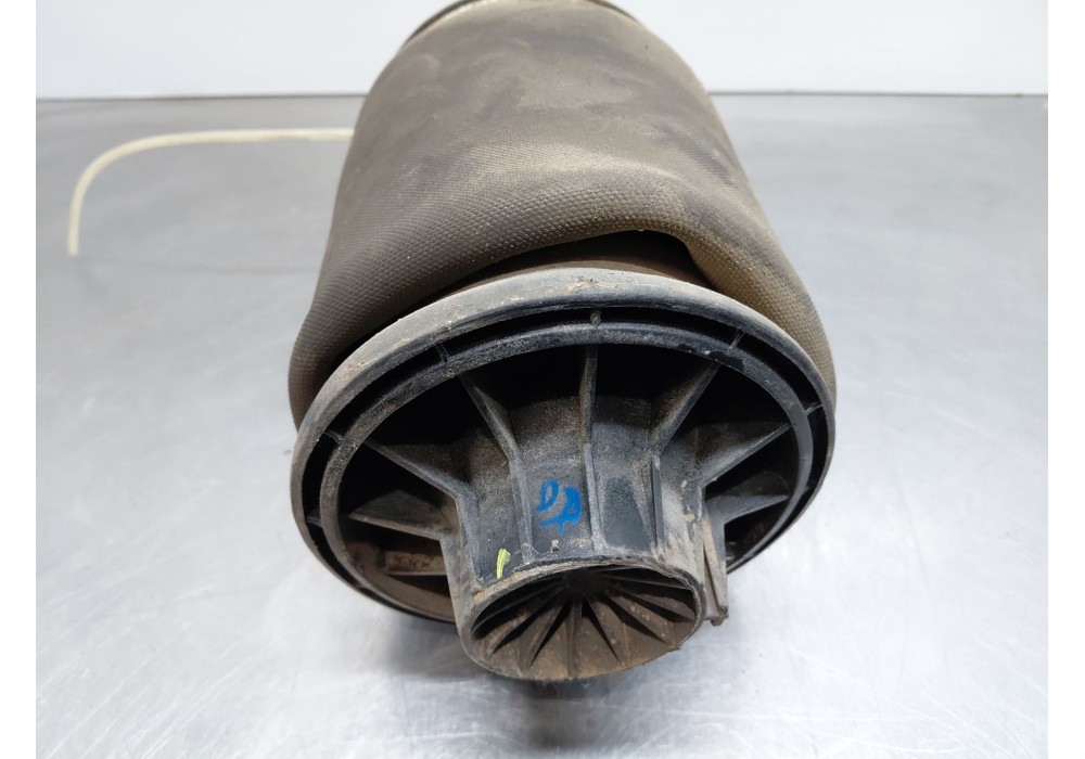 Recambio de amortiguador trasero izquierdo para mercedes-benz clase gl (x166) 450 grand edition referencia OEM IAM A1643201025  